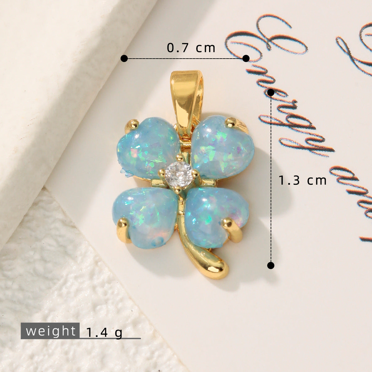 Light Luxury Four-leaf Clover Gold Inlaid Zircon Pendants