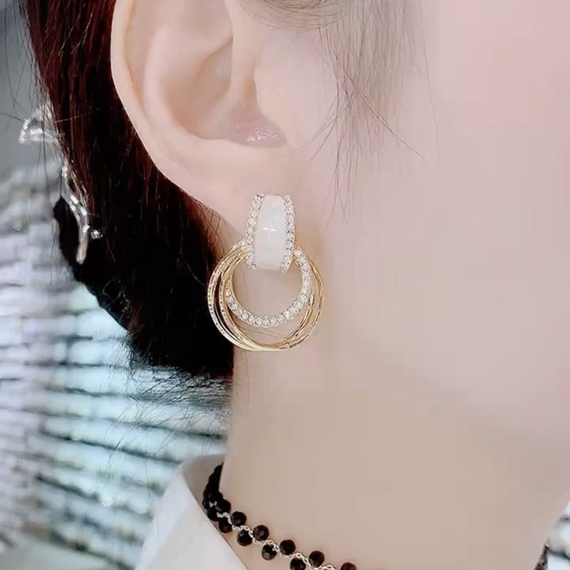 Elegant High-grade Buckle Exquisite Light Luxury Temperament Earrings