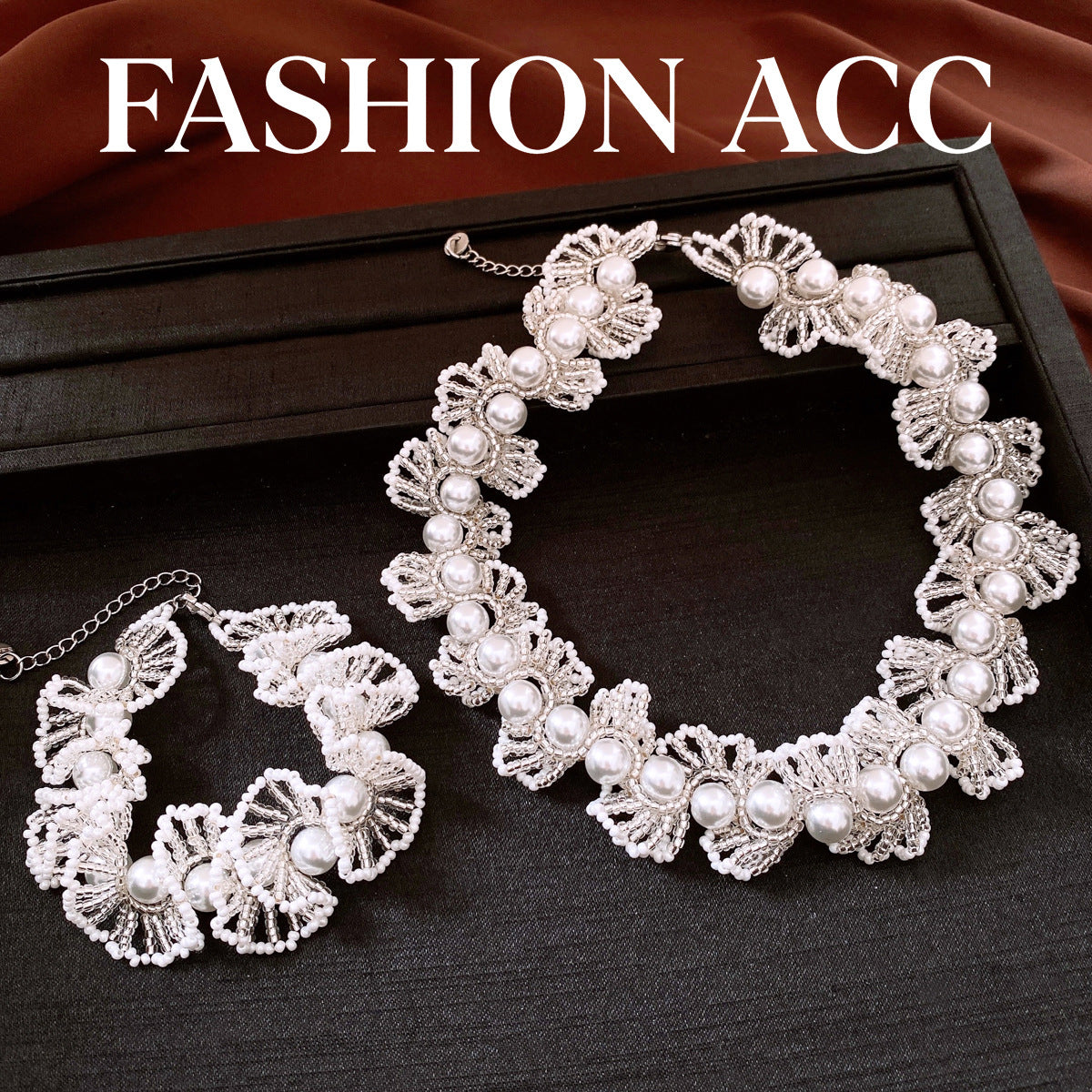Lace French Style Retro Elegant Clavicle Chain Light Luxury Jewelry Set