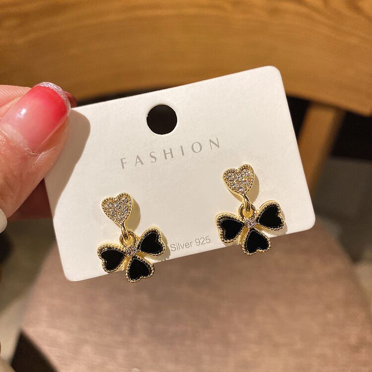 Pin Simple Rhinestone Clover Love Heart Flowers Female Design Earrings