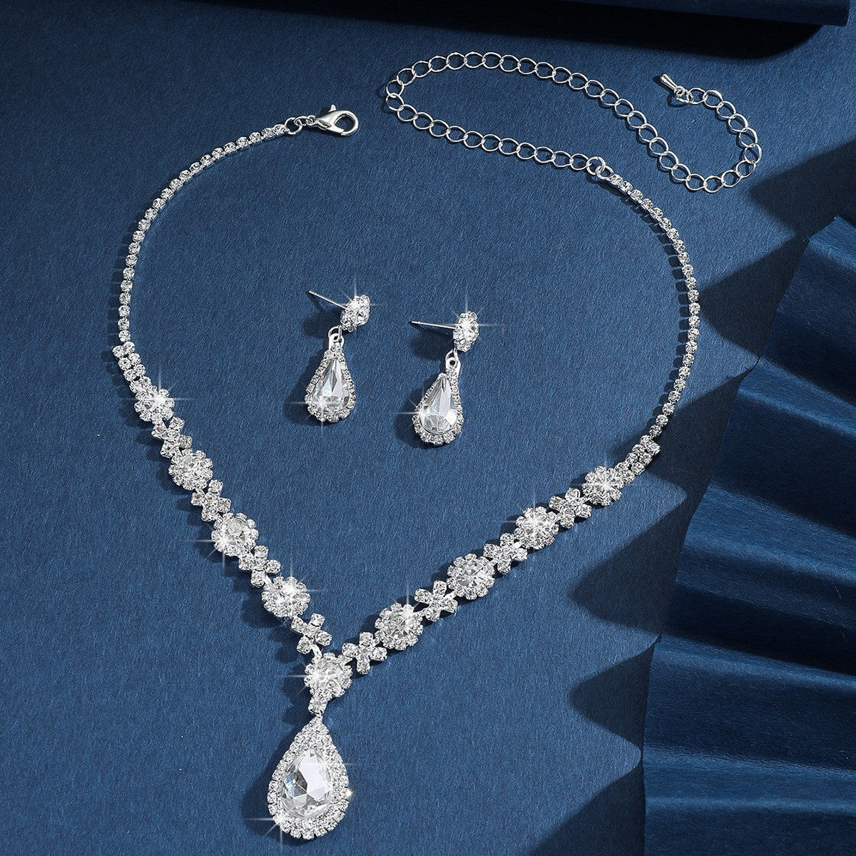 Simple Flower Water Drop Two-piece Dress Necklaces