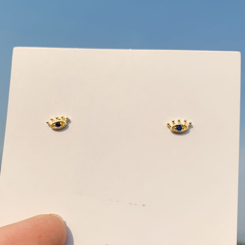 Women's Needle Trendy Small Gold Crowns Personality Simple Stud Earrings