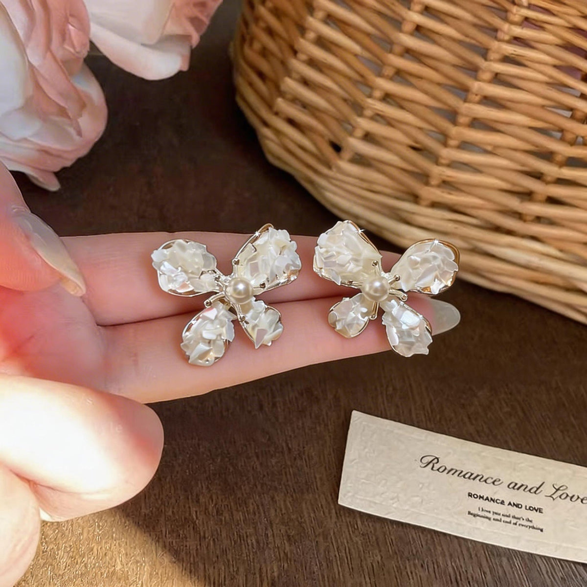 Women's Rhinestone Zircon Light Luxury Four Leaf Clover Ear Niche Atmosphere Stud Earrings