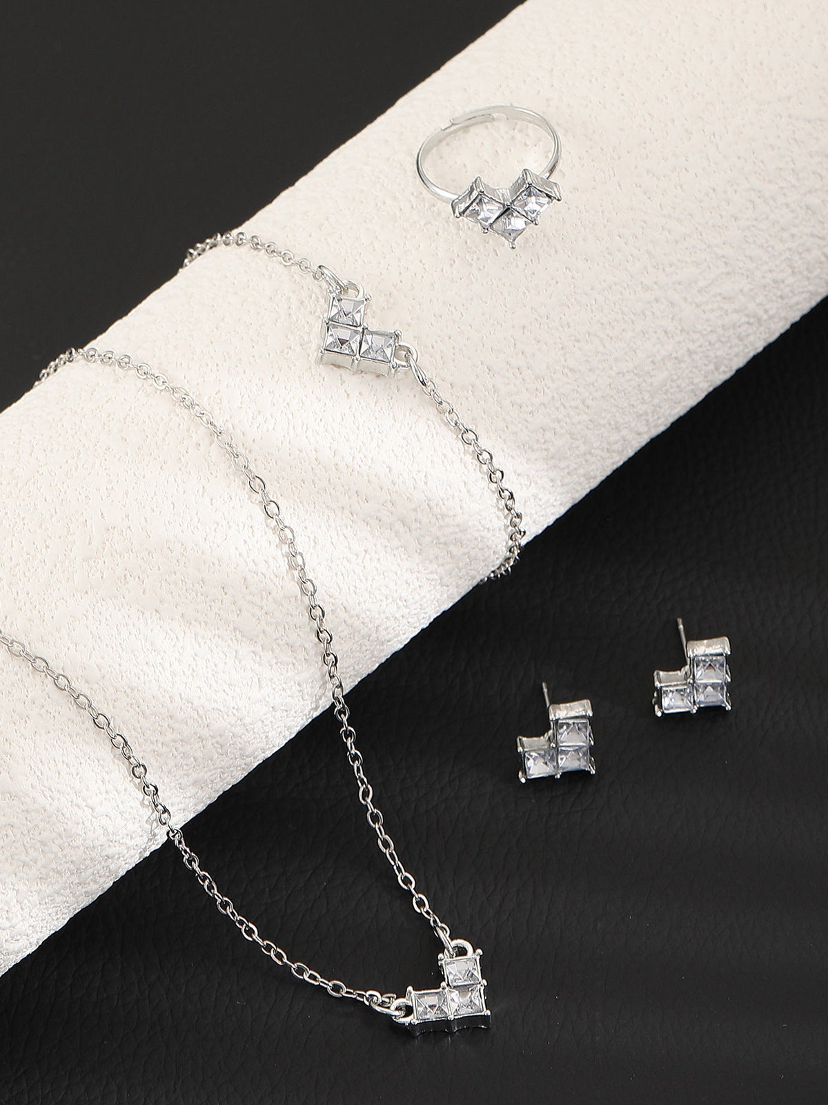 Personality Heart Shape Rhinestone Shiny Bride Necklaces