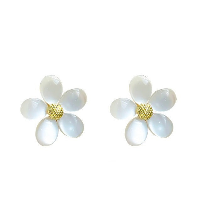 White Jelly Petals Super Fairy Sweet Stud Earrings