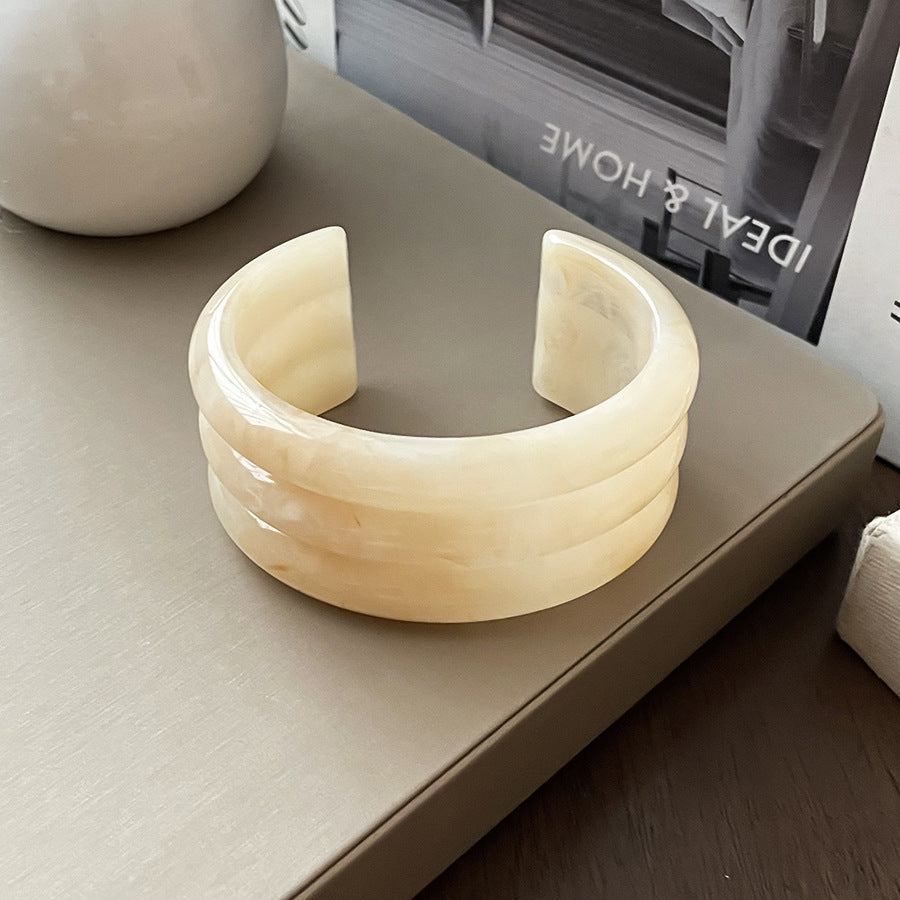 Acrylic Blooming Round Atmospheric Commute Minimalist Niche Bracelet