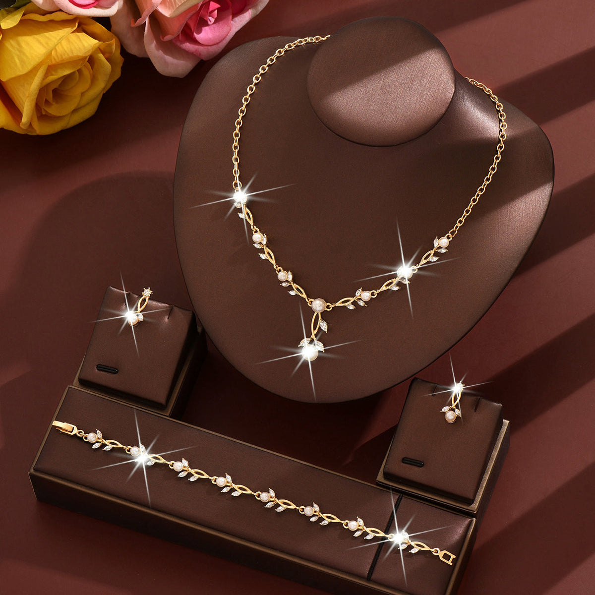 Women's High-grade Entry Lux Elegant Temperamental Minority Clavicle Pearl Pendants
