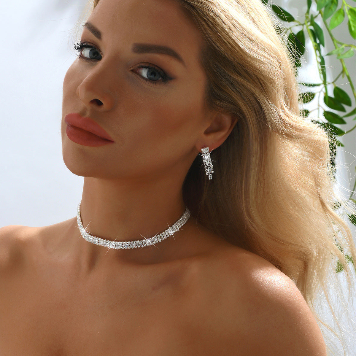 Women's Exquisite Full Diamond Clavicle Two-piece Pack Earrings