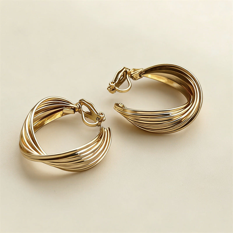 Pierced Exaggerated Geometric Twisted Surface Personalized Ear Clip
