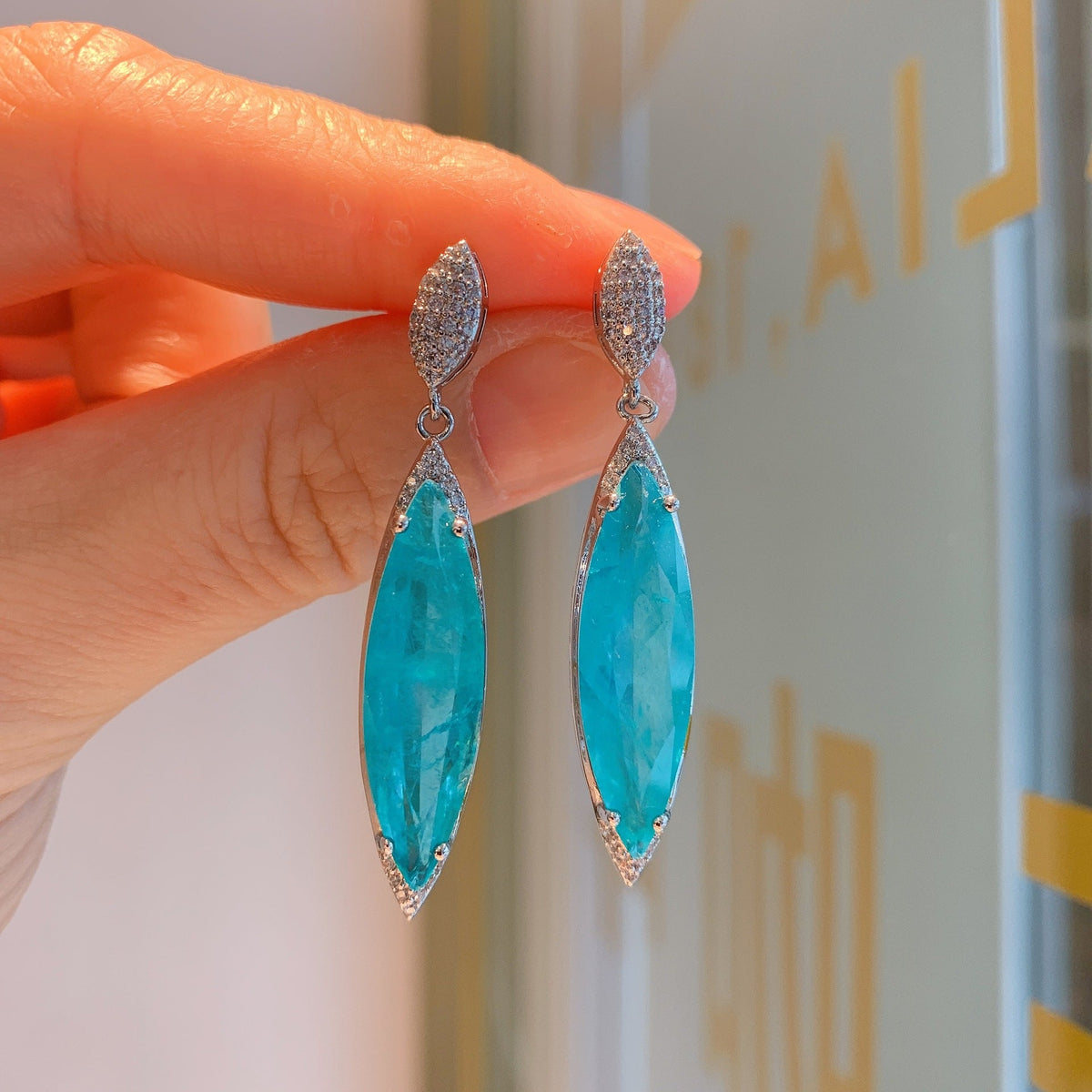 Women's Retro Fashion Style Pa Blue Ear Jewelry Set