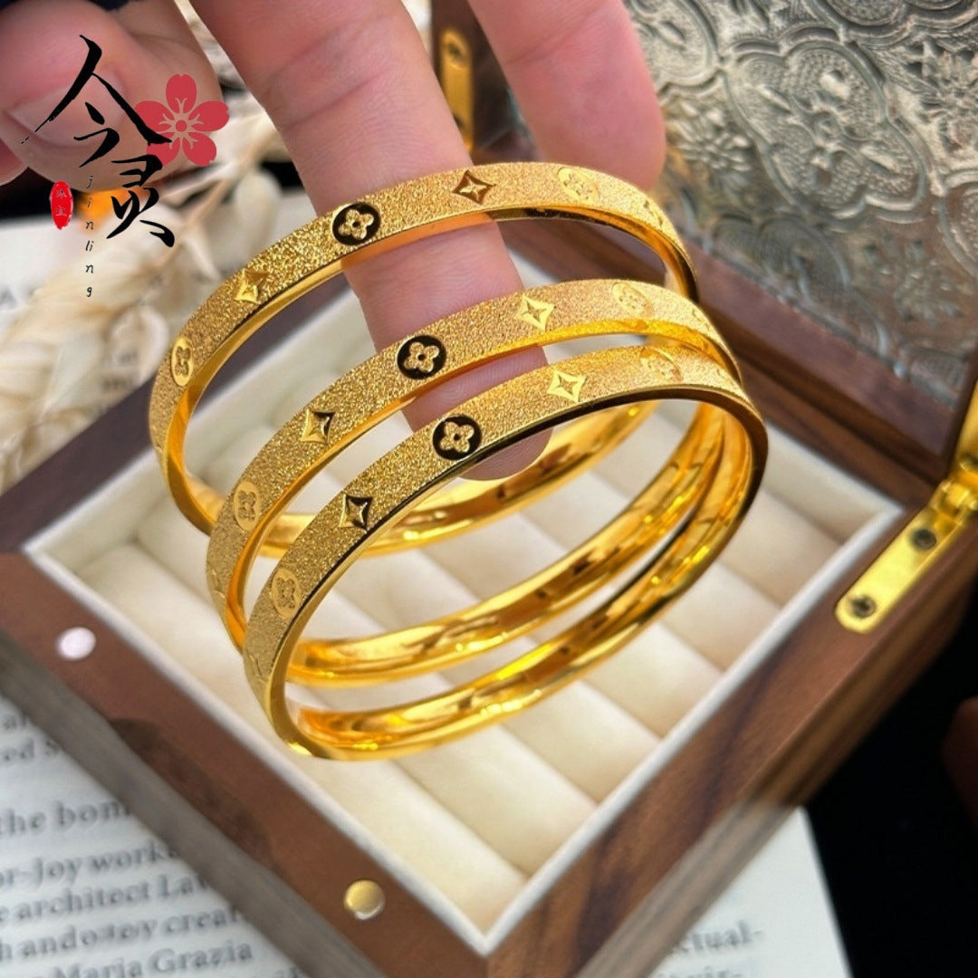 Old Money Four-leaf Clover Flower Simple Rings