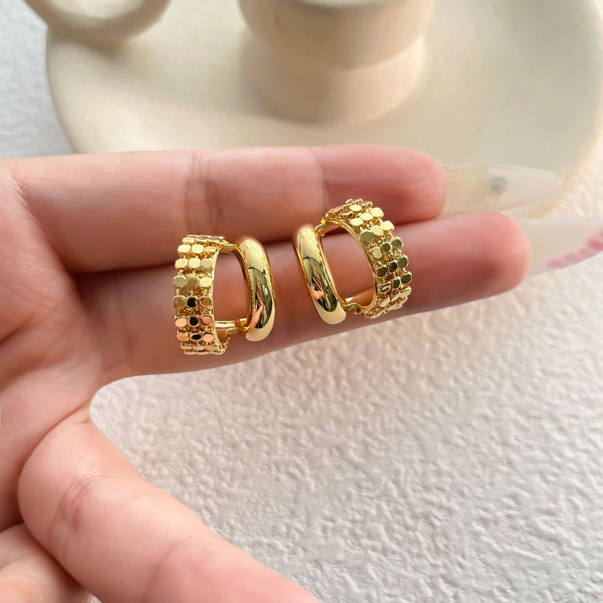 Personalized Metallic Sequined Polka Dot Glazed Surface Ear Fashion Affordable Stud Earrings