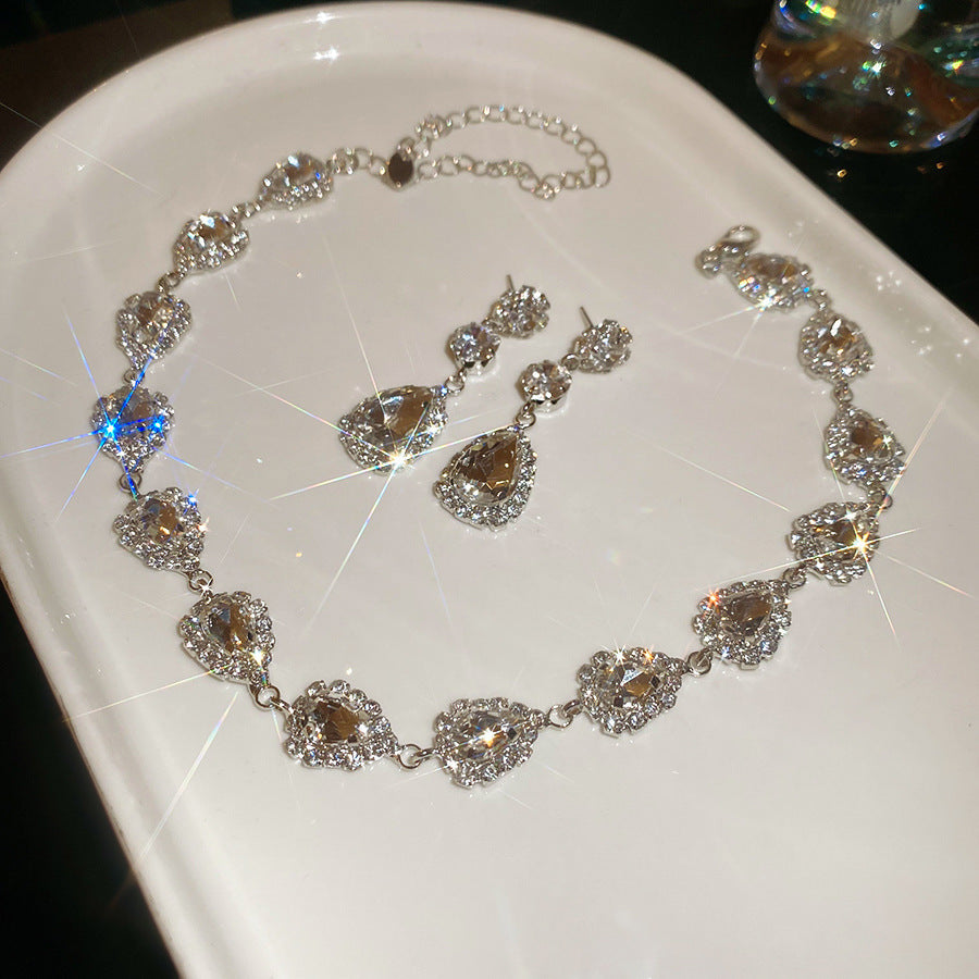 Women's Style Geometric Water Drop Fashion Short Light Jewelry Set