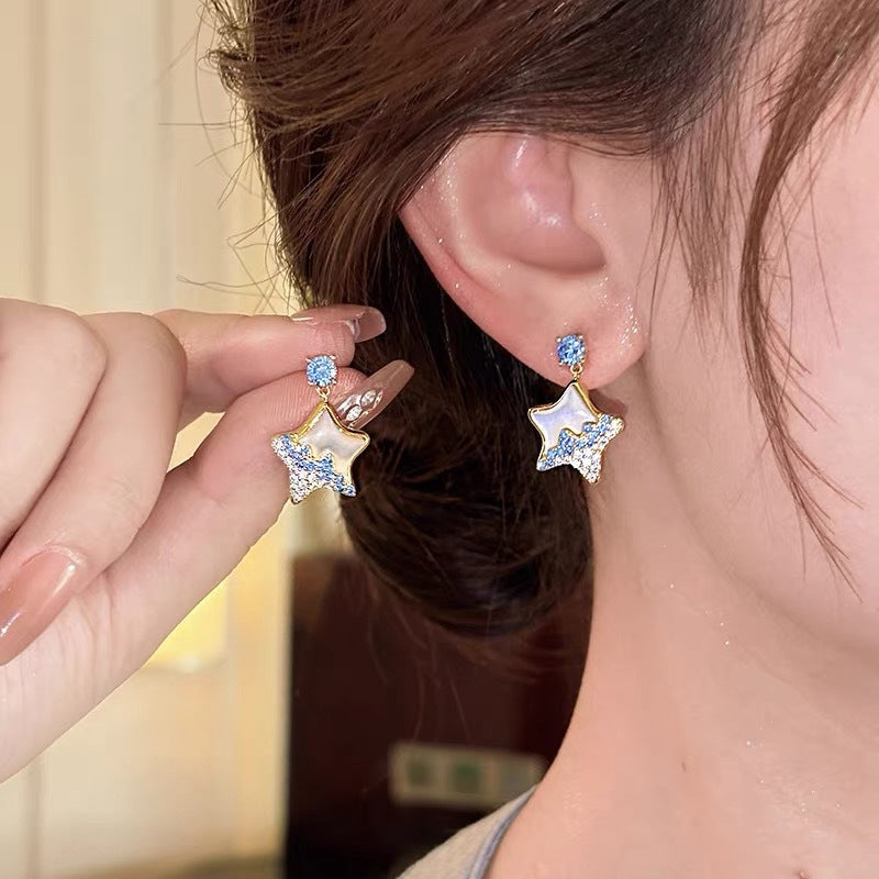 Jardin Monet Blue Glaze Flowers Pipa Pearl Chinese Retro Light Stud Earrings