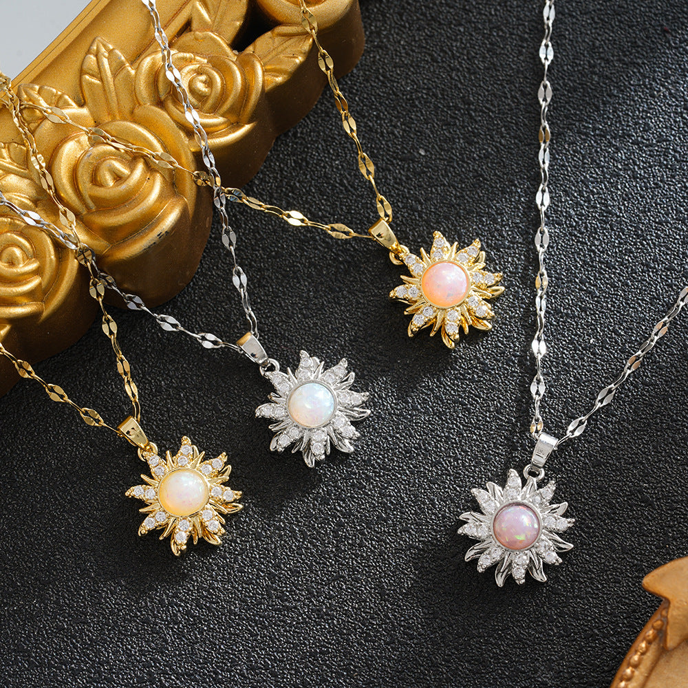 Women's Rotating Exquisite Sunflower Light Luxury Minority Necklaces