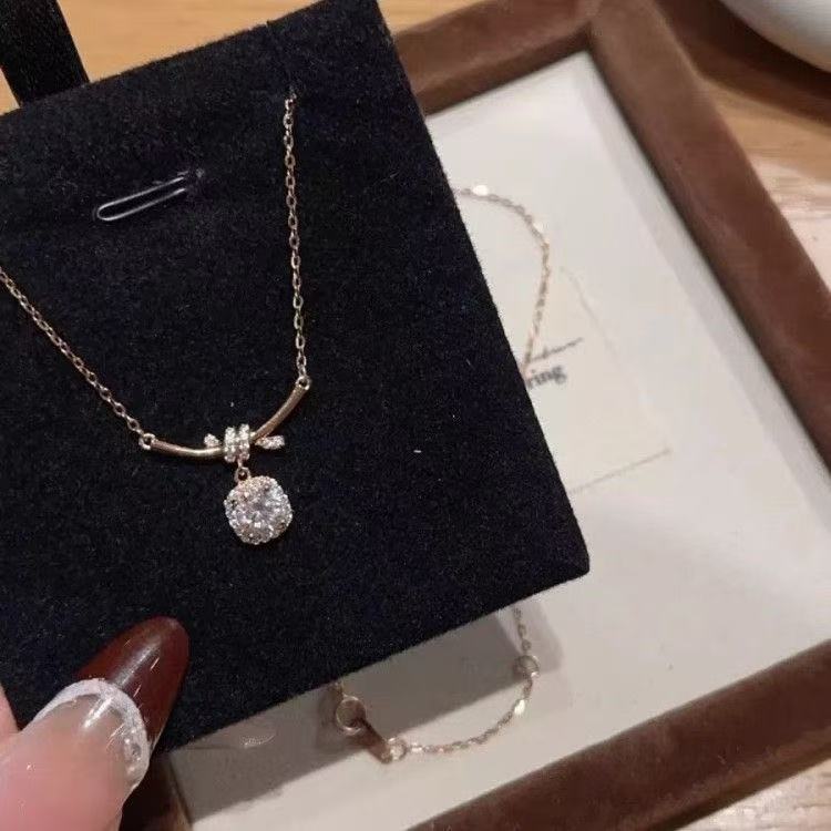 Women's Hitches Small Sugar Cube Simple Light Luxury Minority High-grade Fashion Necklaces