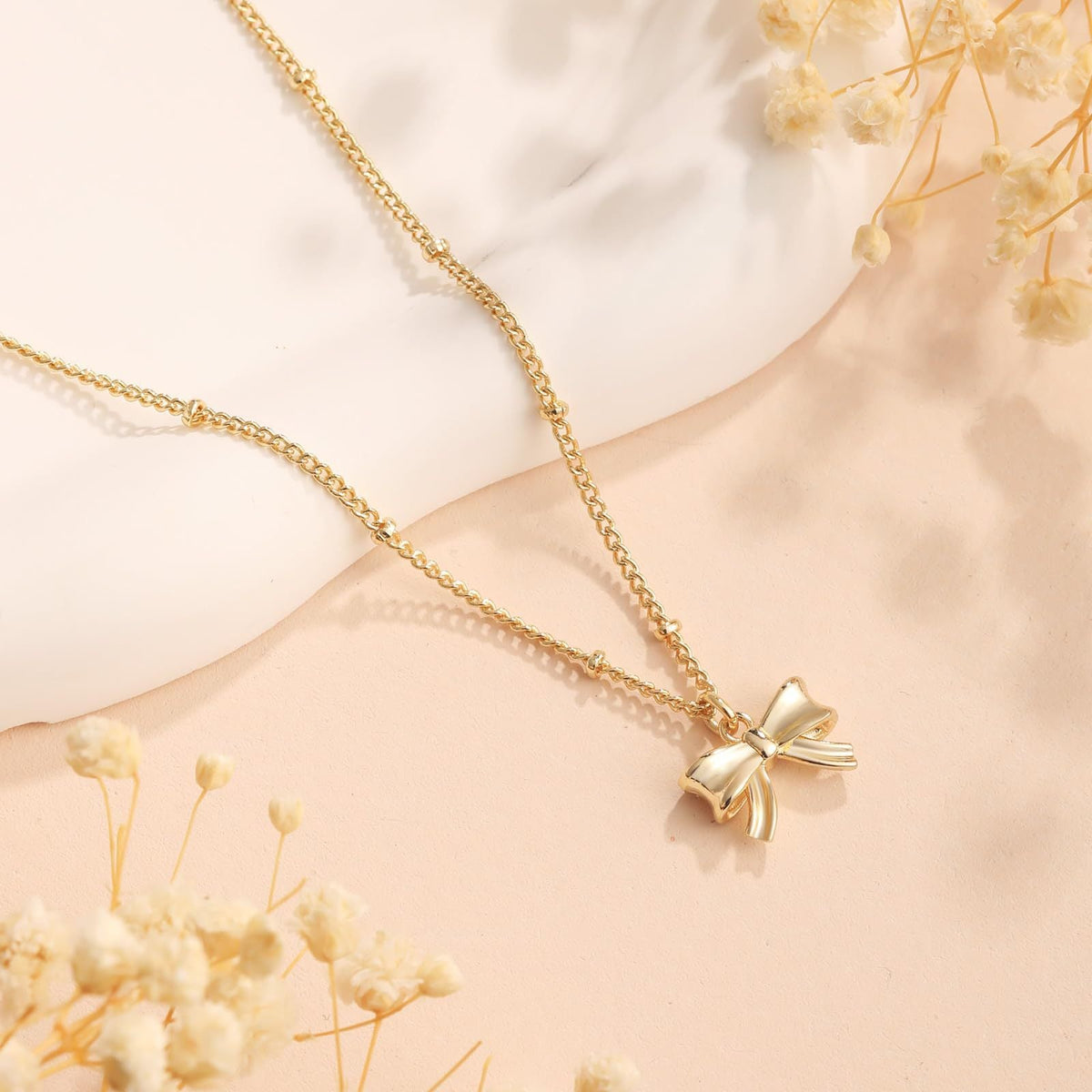 Women's Bow Stylish Simple Personality Gold Clavicle Necklaces