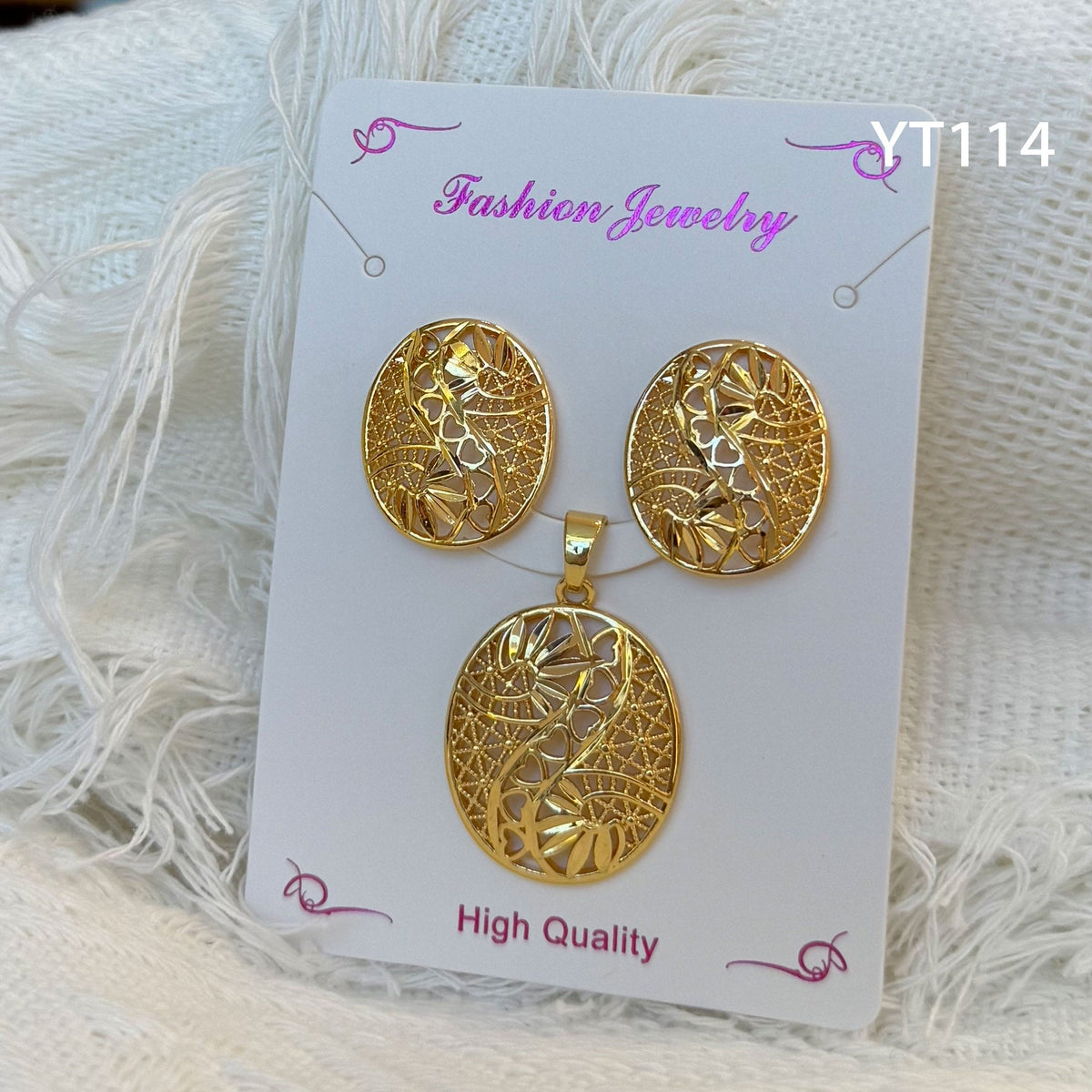 Niche Design Mild Luxury Retro Golden Versatile Jewelry Set