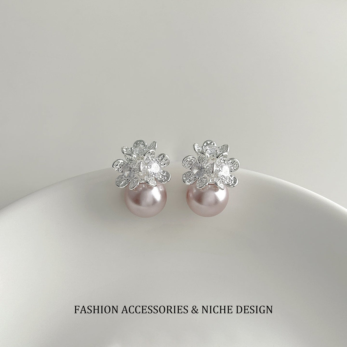 Women's Exquisite Flowers Surrounded Exaggerated Large Pearl Fashionable Sterling Sier Stud Earrings