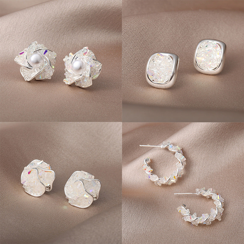 Flower-de-luce Light Luxury High-grade Clover Color Earrings