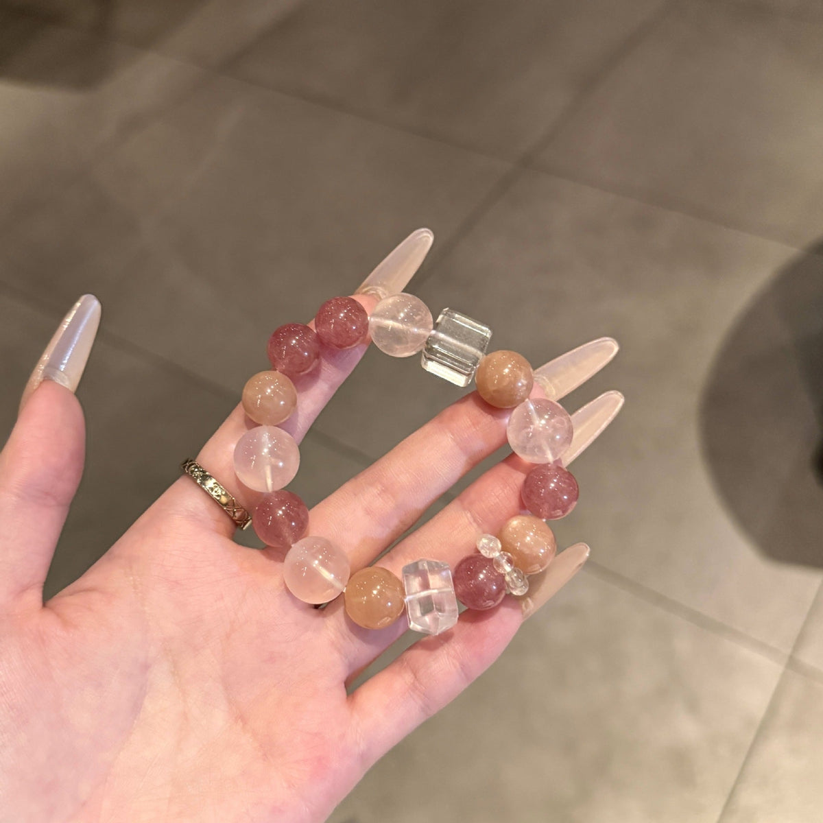 Natural Strawberry Female Horse Pink Crystal Gift Girlfriend Bracelet