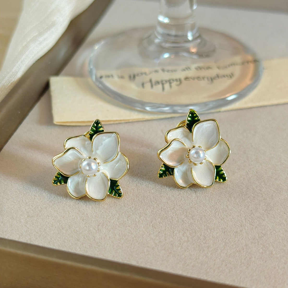 Mosquito Coil Flower Pearl Butterfly Design Light Luxury High-grade Female Ear Clip