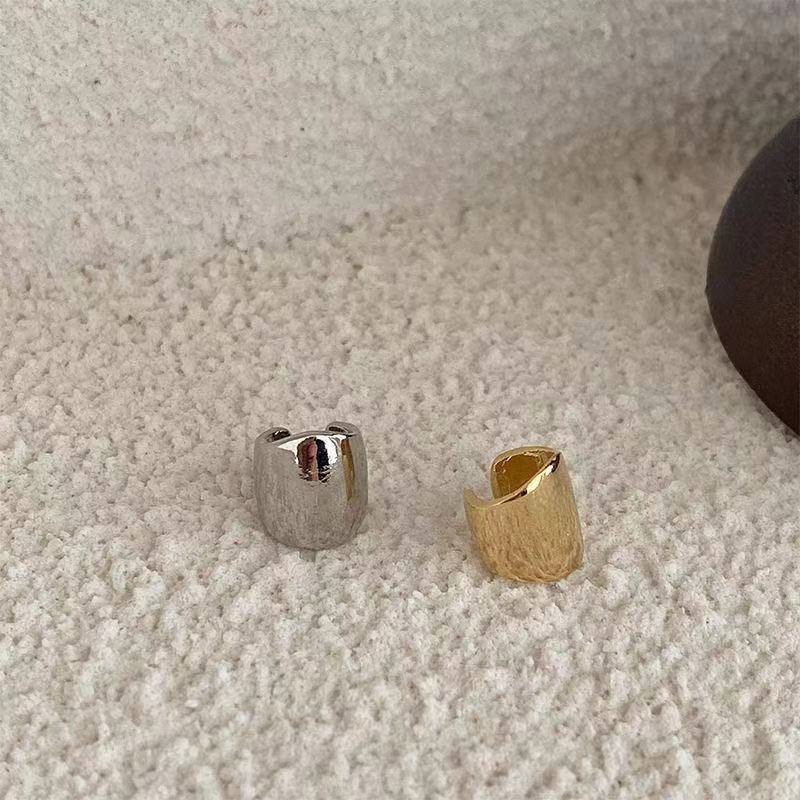 Niche Elegant High-grade Ear Clip Without Pierced Female Graceful Fashionable Stud Earrings