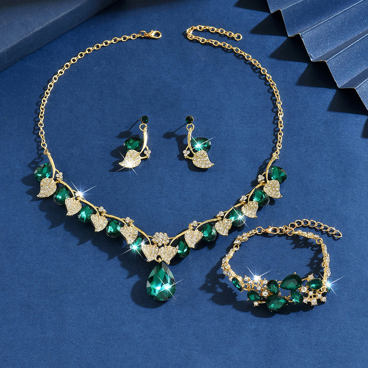 Women's Vintage Water Drop Gem Leaf Clavicle Necklaces
