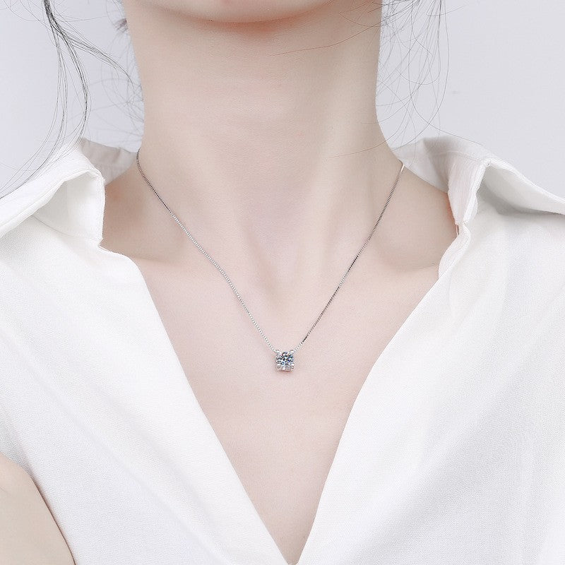 Women's Light Luxury Simplicity Classic Cow Head Pendants