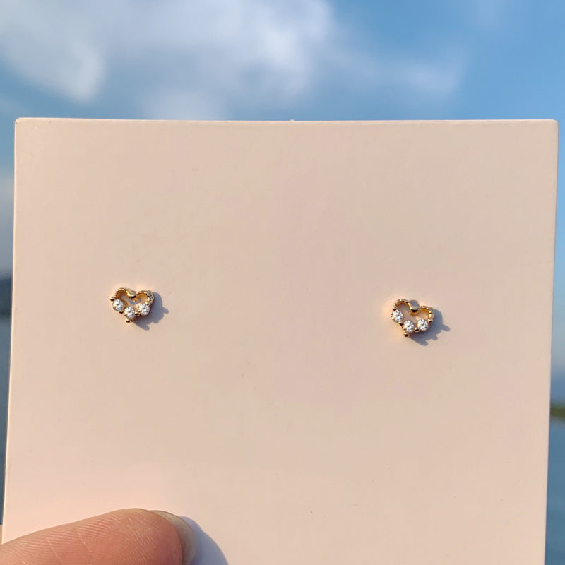 Women's Needle Trendy Small Gold Crowns Personality Simple Stud Earrings