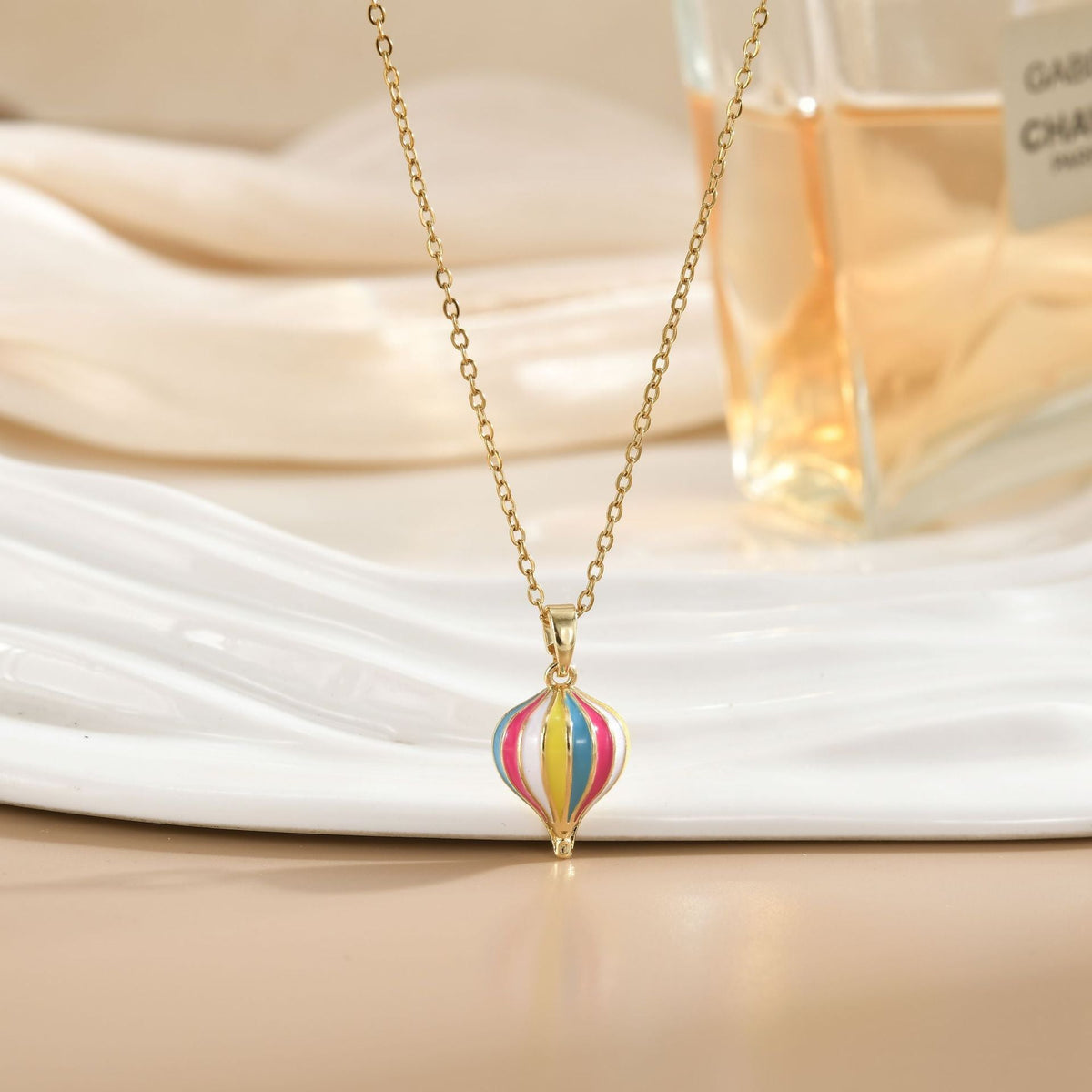 South America Turkey Three-dimensional Hot Air Balloon Female Affordable Luxury Pendants