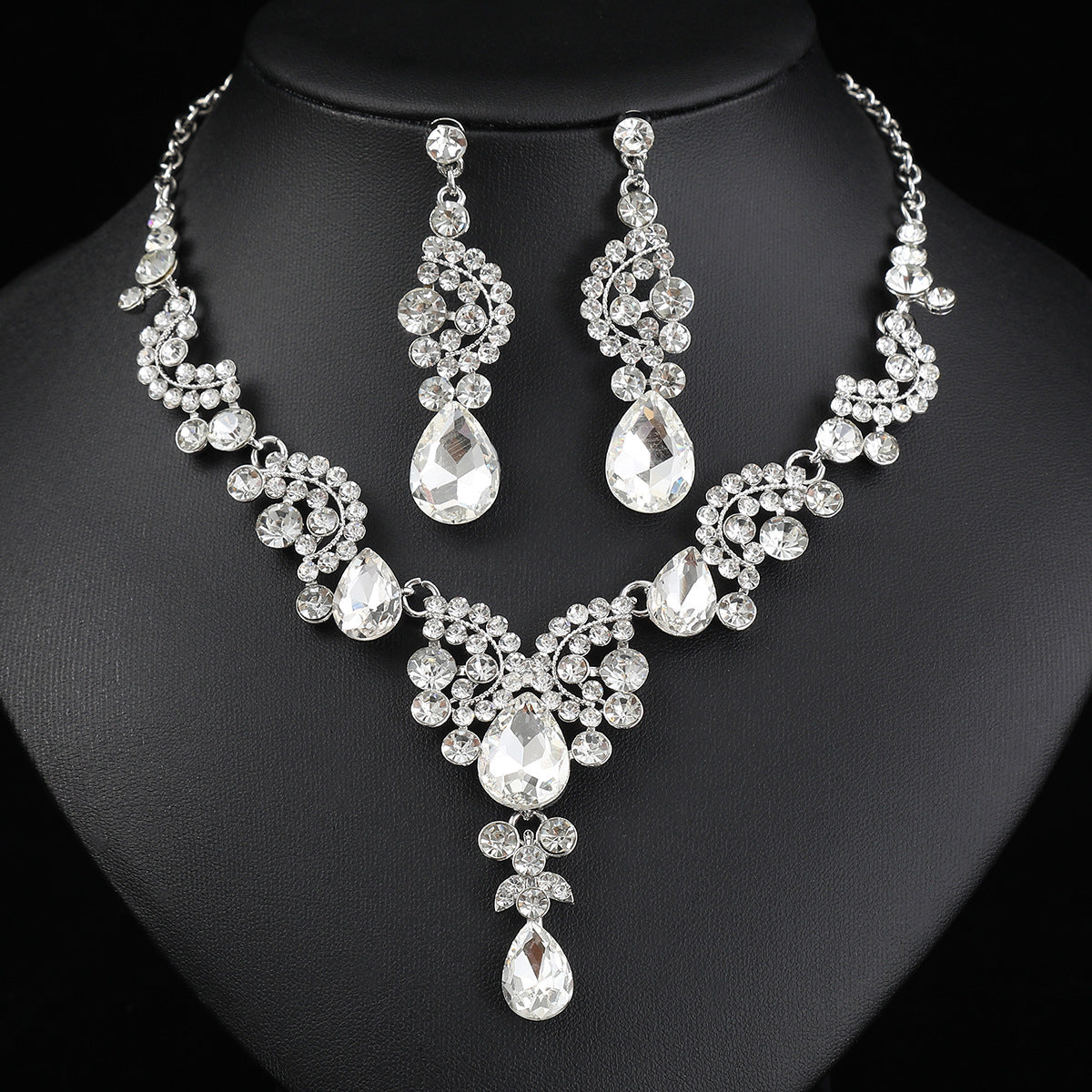 Suite High-grade Three-piece Bridal Wedding Dress Earrings