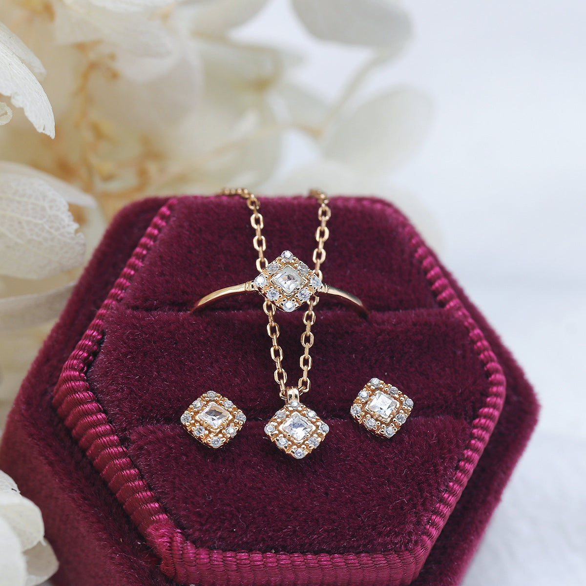 Natural White Mopping Pad Classic Style Jewelry Set