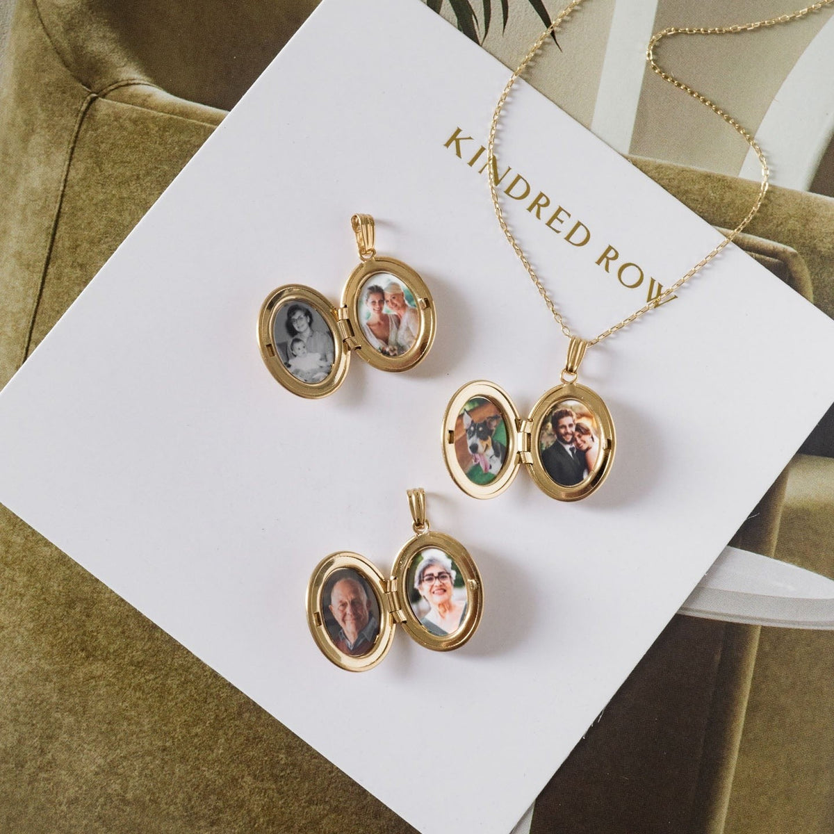 Album Frame Retro Simple Open Close Necklace