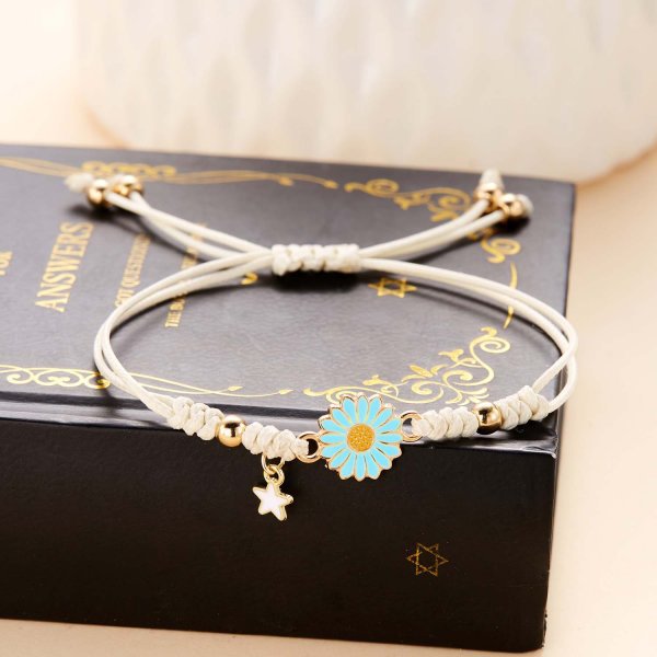 Women's Fresh Daisy Sunflower Hand-woven Fashionable Flower Bracelet