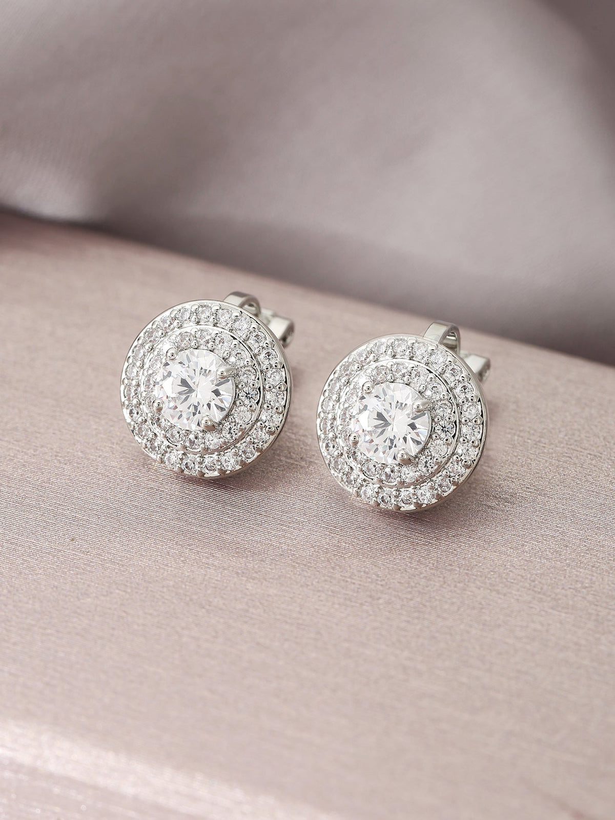 Hop Round High-grade Light Luxury Full Diamond Earless Ear Clip