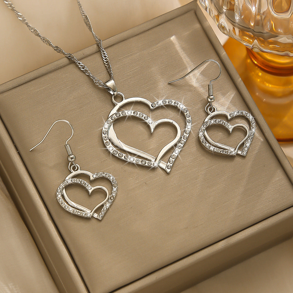 Women's Elegant Geometric Ear Fashion Chain Like Flat Jewelry Set