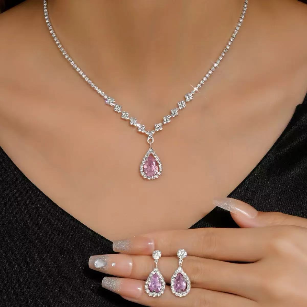 Fashion Wedding Bright Full Diamond Water Drop Rings