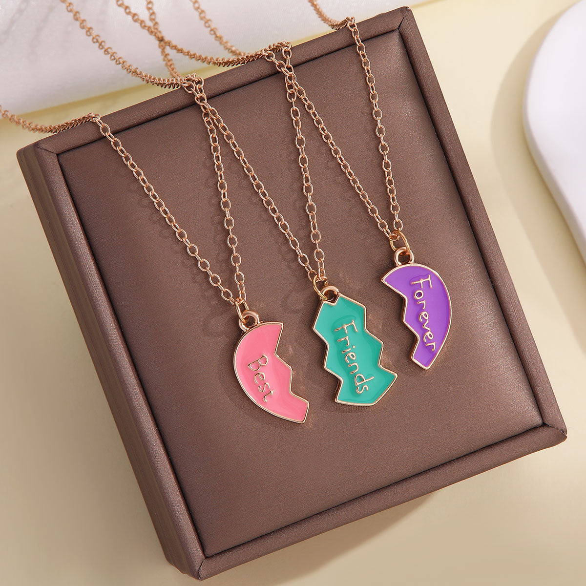 Fashion Personality Heart-shaped Good Friend Girlfriends Necklaces