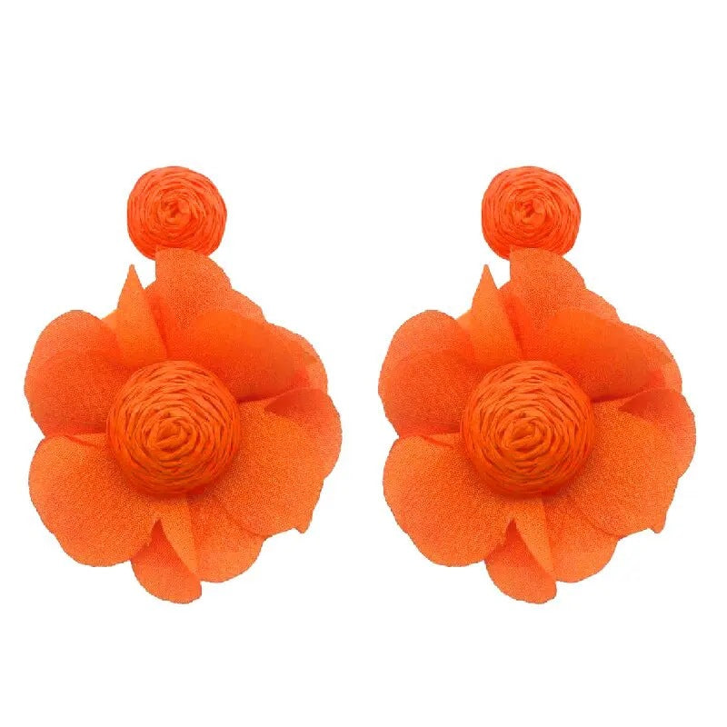 Women's High-grade Sweet Flowers Raffia Fashion Hand-knitted Earrings