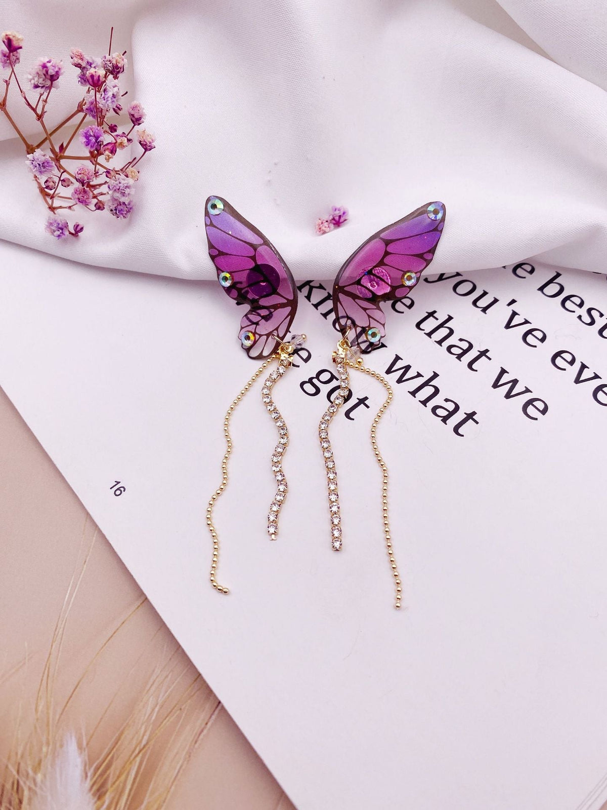 Women's Fashion Three-dimensional Butterfly Personalized Simple Long Rings