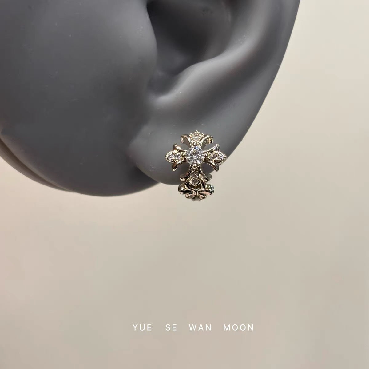 Ear Design Advanced Sense Delicate Temperament Wild Stud Earrings