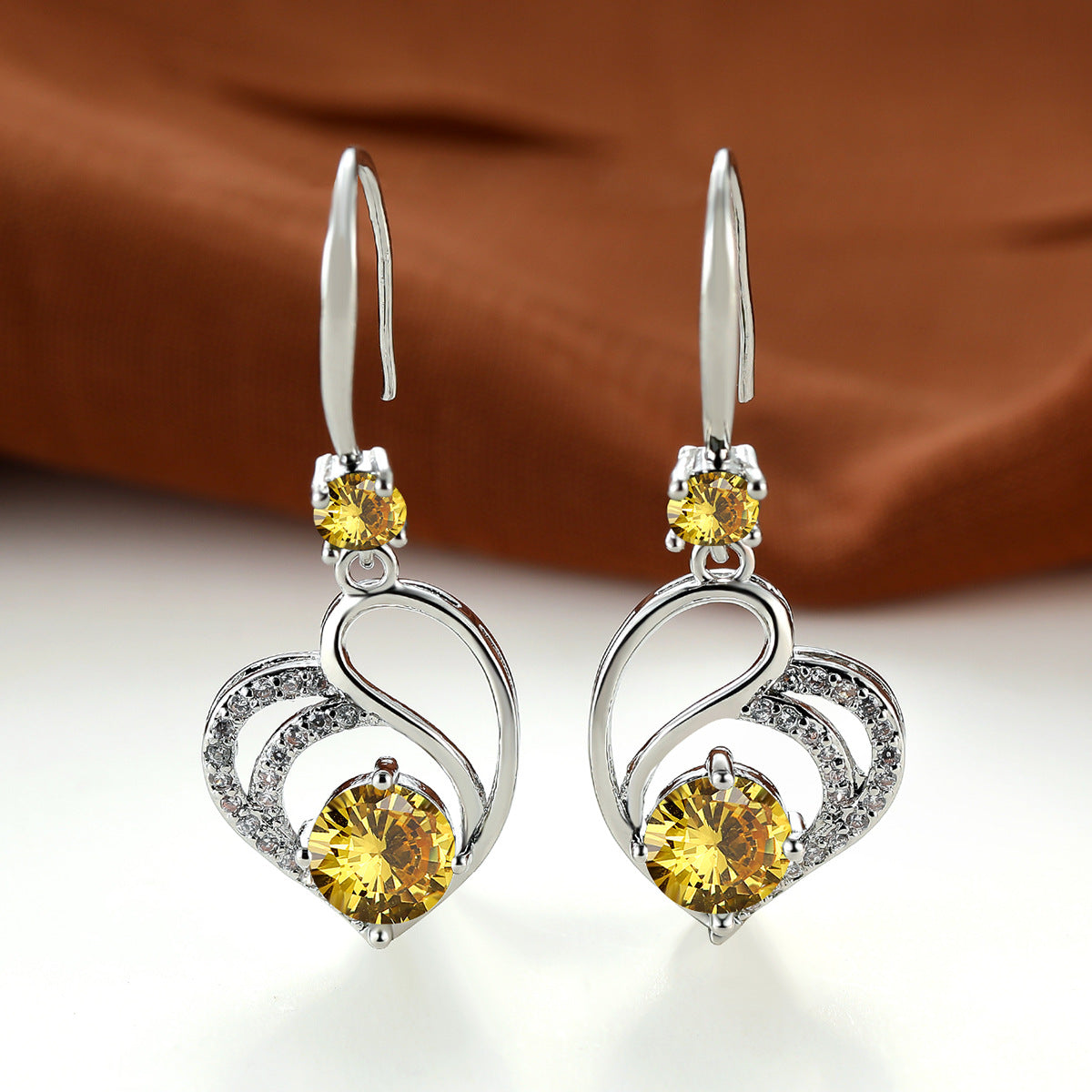Heart-shaped Mid-length Eardrops Female Korean Exquisite Earrings