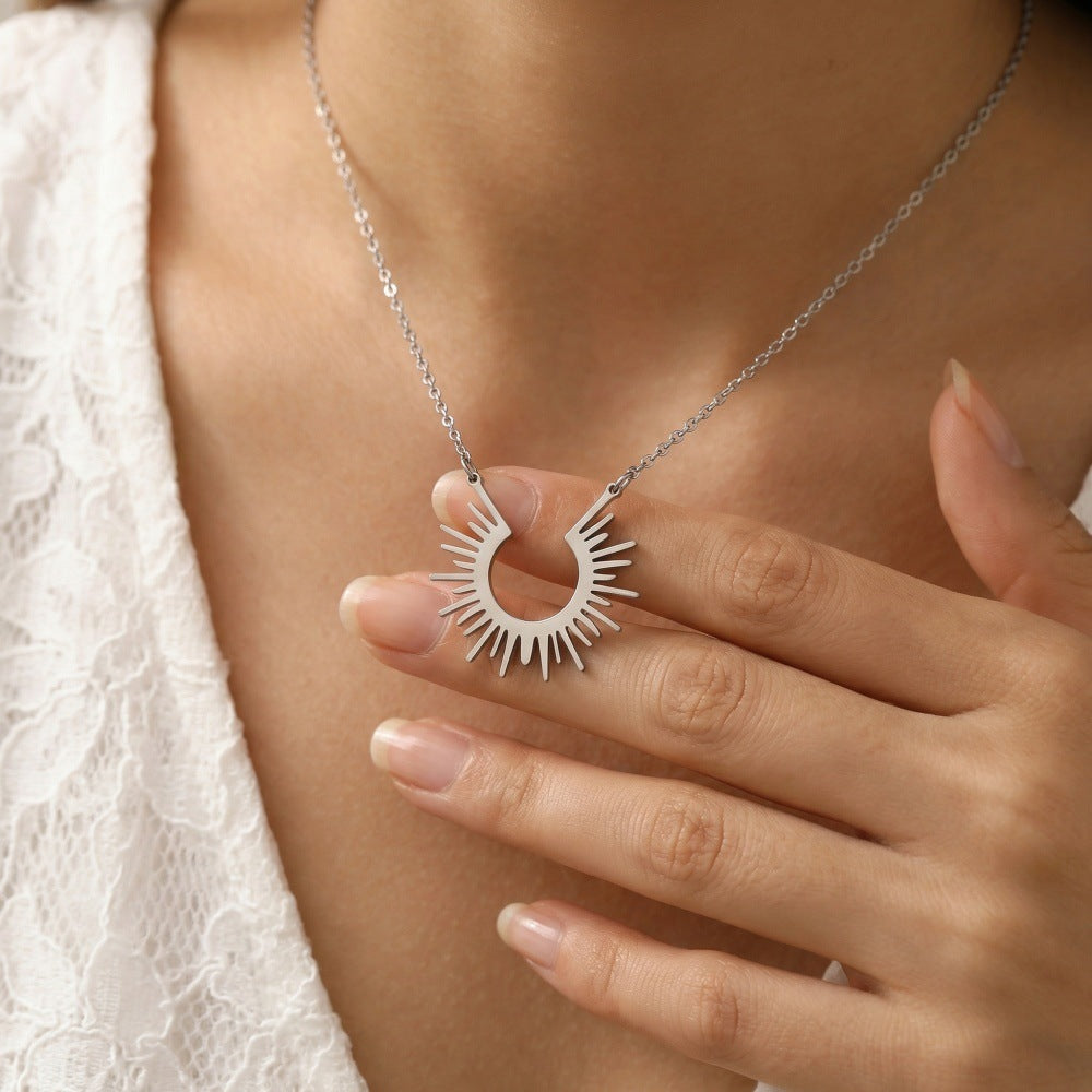 Women's U-shaped Sunflower Stainless Steel Light Luxury Fashion Personality Daily Wear Necklaces