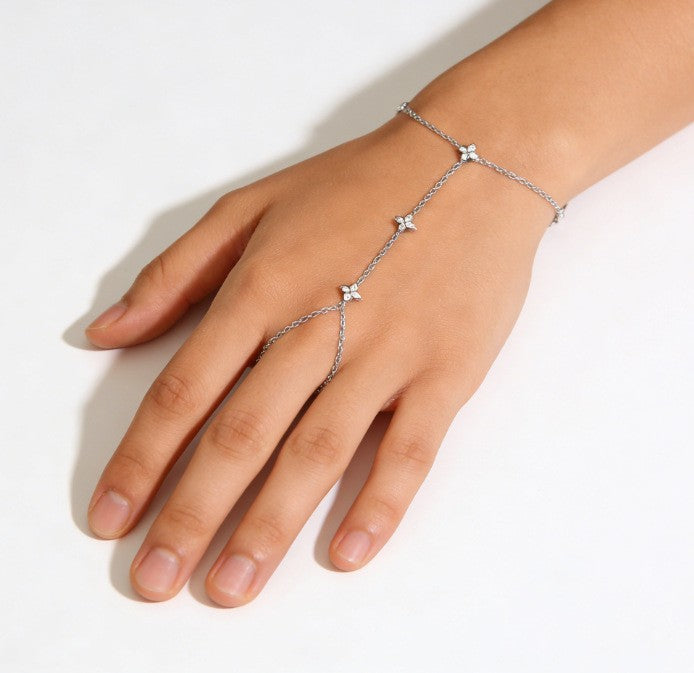 Women's Lucky Four-leaf Clover Five Petal Flower Bracelets