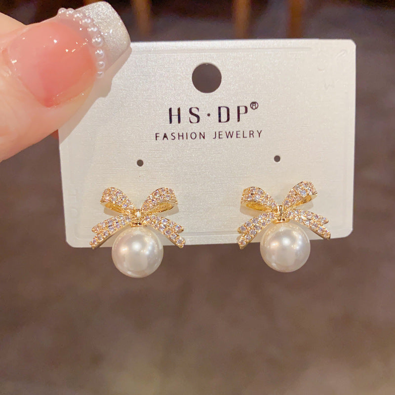 Women's Exquisite Micro Inlaid Zircon Bowknot Pearl Fashion Stud Earrings