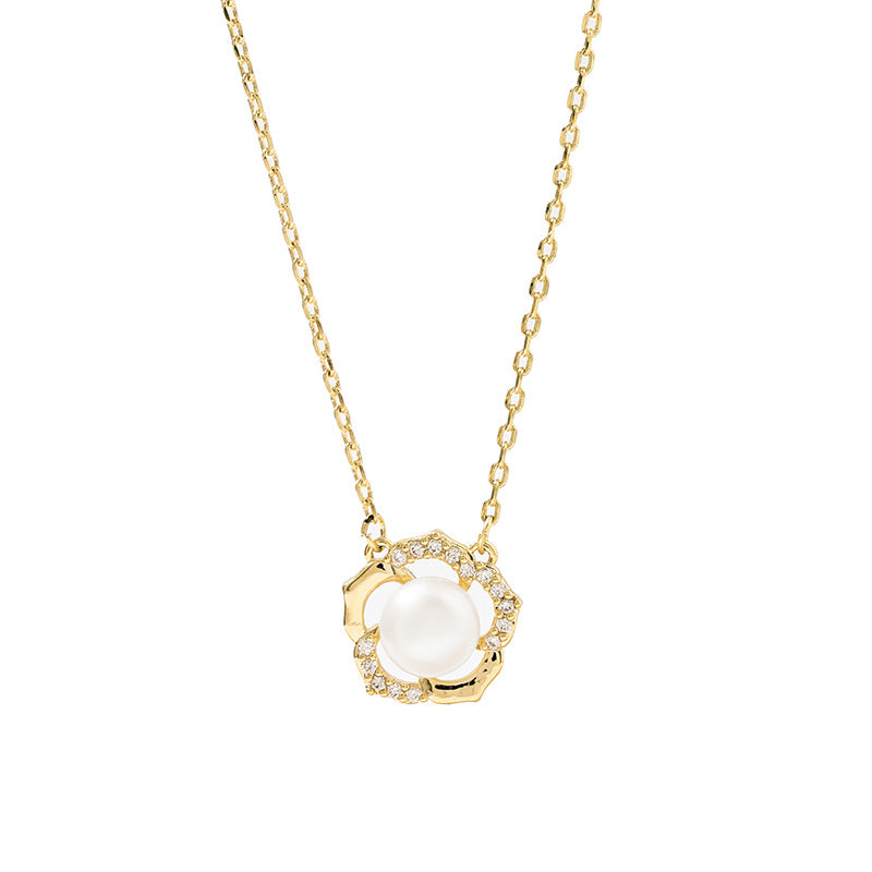 Women's Pearl Camellia High-grade Light Luxury Minority Clavicle Necklace