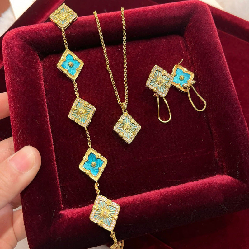 Style Brushed Flower Light Luxury High Sense Fashion Suit Live Bracelets