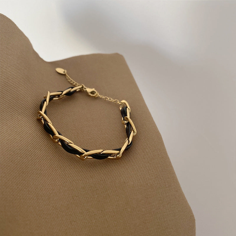 High-grade Leather Woven Design Versatile Retro Titanium Bracelet