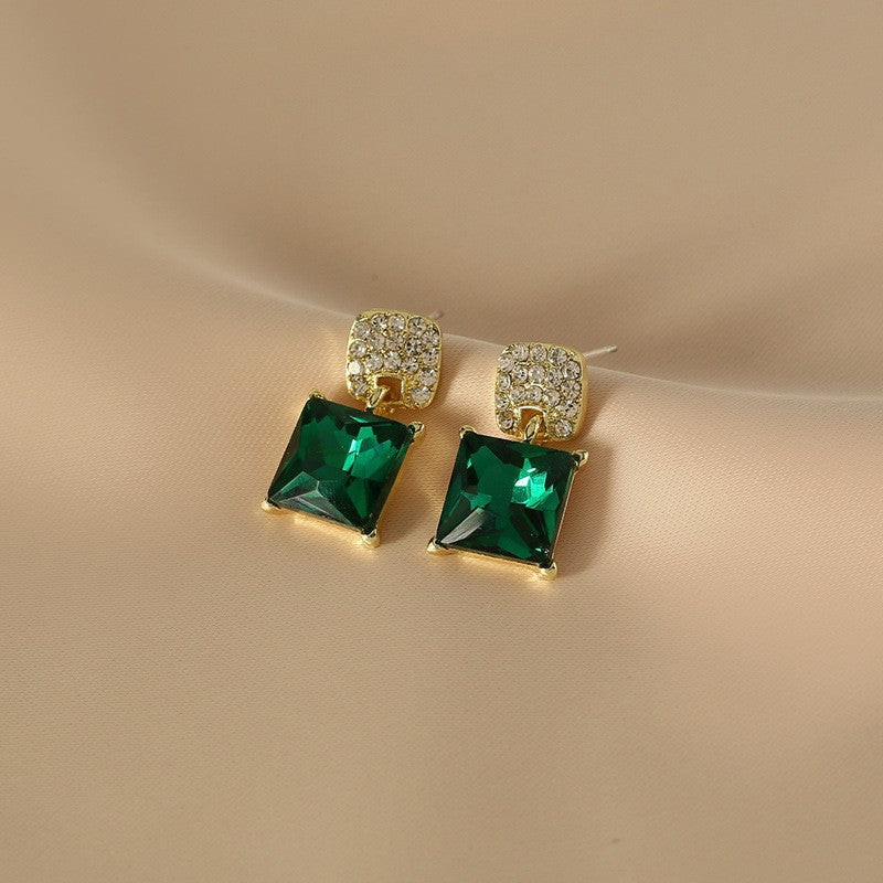 Temperament High Sense Light Luxury Minority Stud Earrings